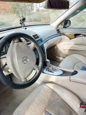 Mercedes-Benz E 320, снимка 5