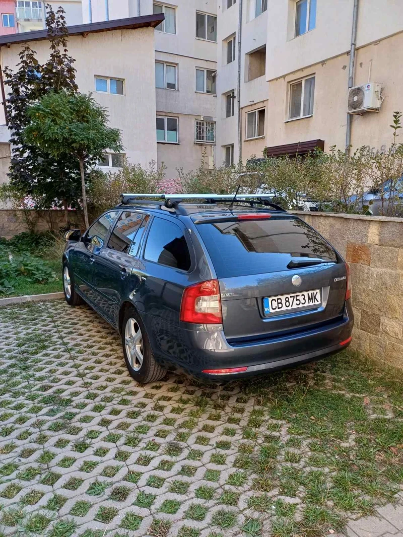 Skoda Octavia 1600 MPI бензин Газ, снимка 2 - Автомобили и джипове - 47654308