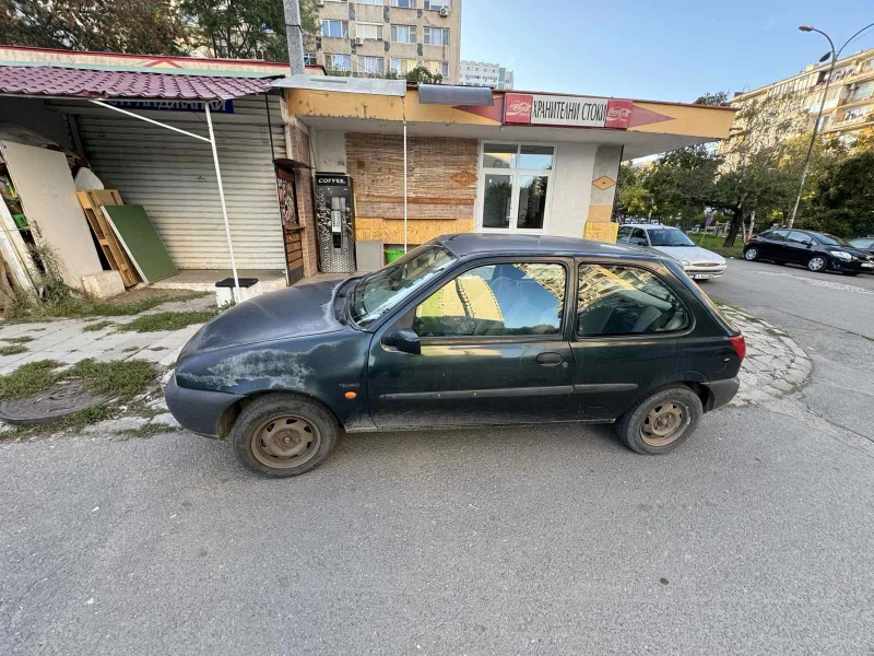 Ford Fiesta, снимка 1 - Автомобили и джипове - 49520439