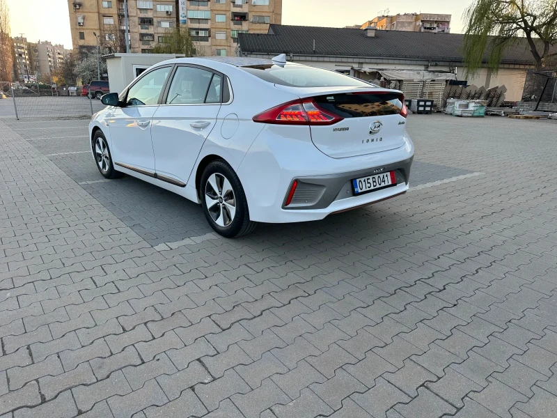 Hyundai Ioniq 28 KWh, снимка 6 - Автомобили и джипове - 49569343