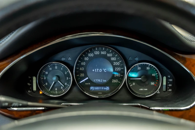 Mercedes-Benz CLS 320 CDI, снимка 6 - Автомобили и джипове - 52733815