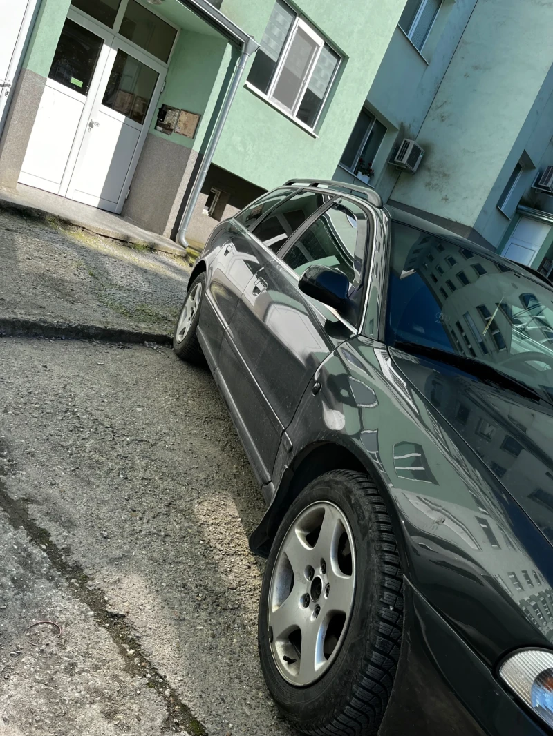Audi A4, снимка 3 - Автомобили и джипове - 52802891