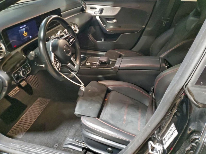 Mercedes-Benz CLA 250 4MATIC* АМГ ПАКЕТ* DIGITAL* DISTRONIC* АЛКАНТАРА* , снимка 7 - Автомобили и джипове - 53248242