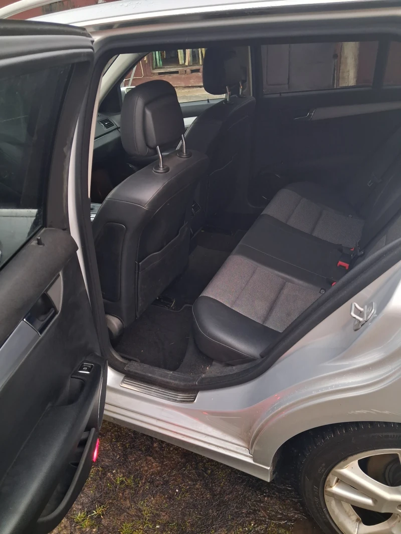 Mercedes-Benz C 250 Blyefigence CGI, снимка 8 - Автомобили и джипове - 53478895