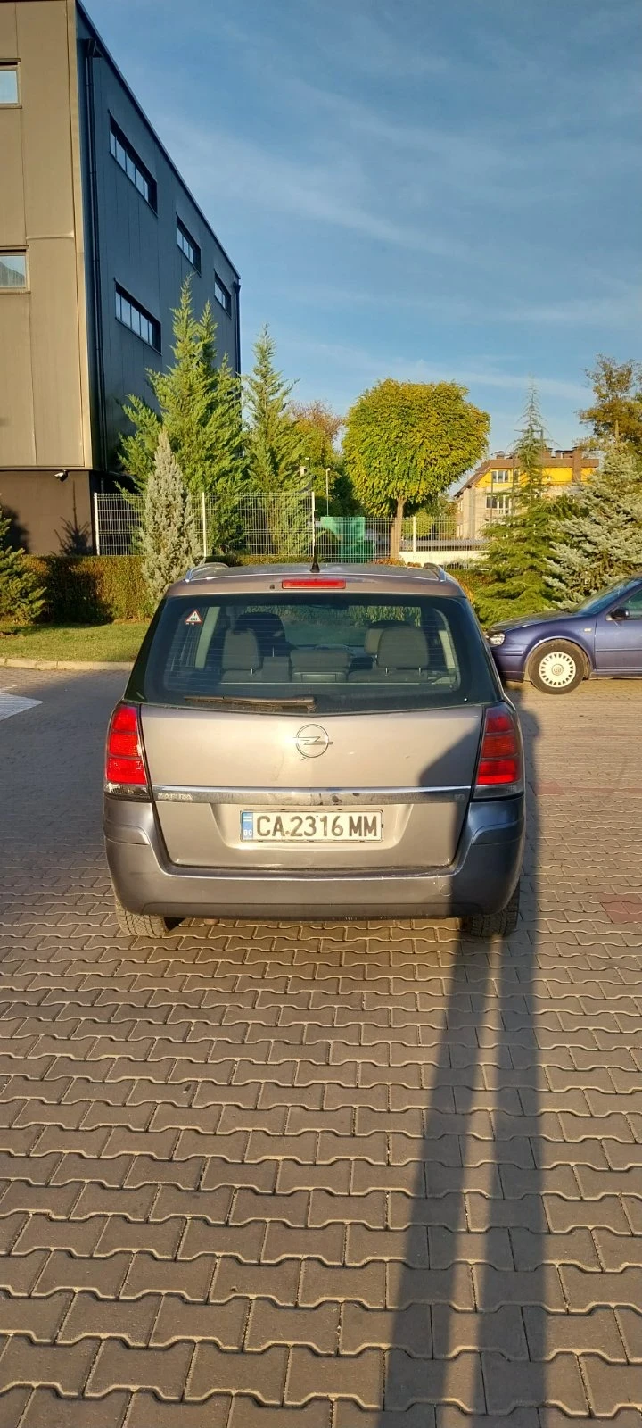 Opel Zafira, снимка 2 - Автомобили и джипове - 56712624