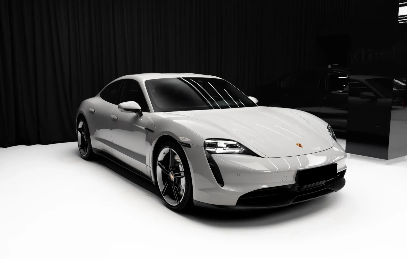 Porsche Taycan Performance 79.2 kWh, снимка 1