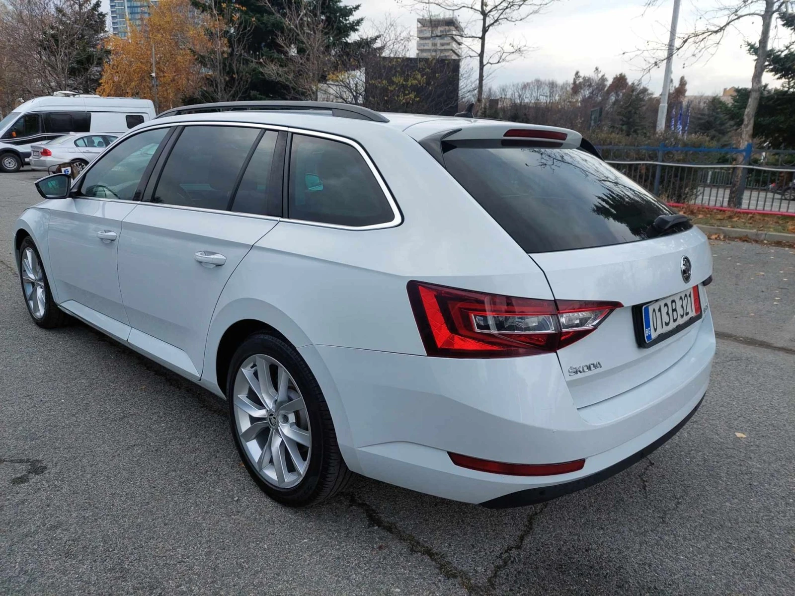 Skoda Superb 2,0TDI 190ps 4x4 - изображение 5