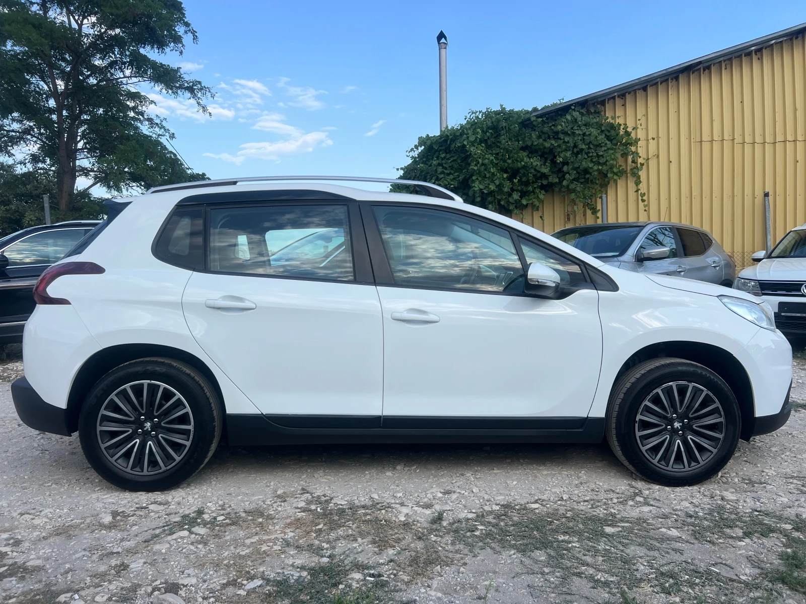 Peugeot 2008 PureTech Allure PANORAMA NAVI - изображение 7