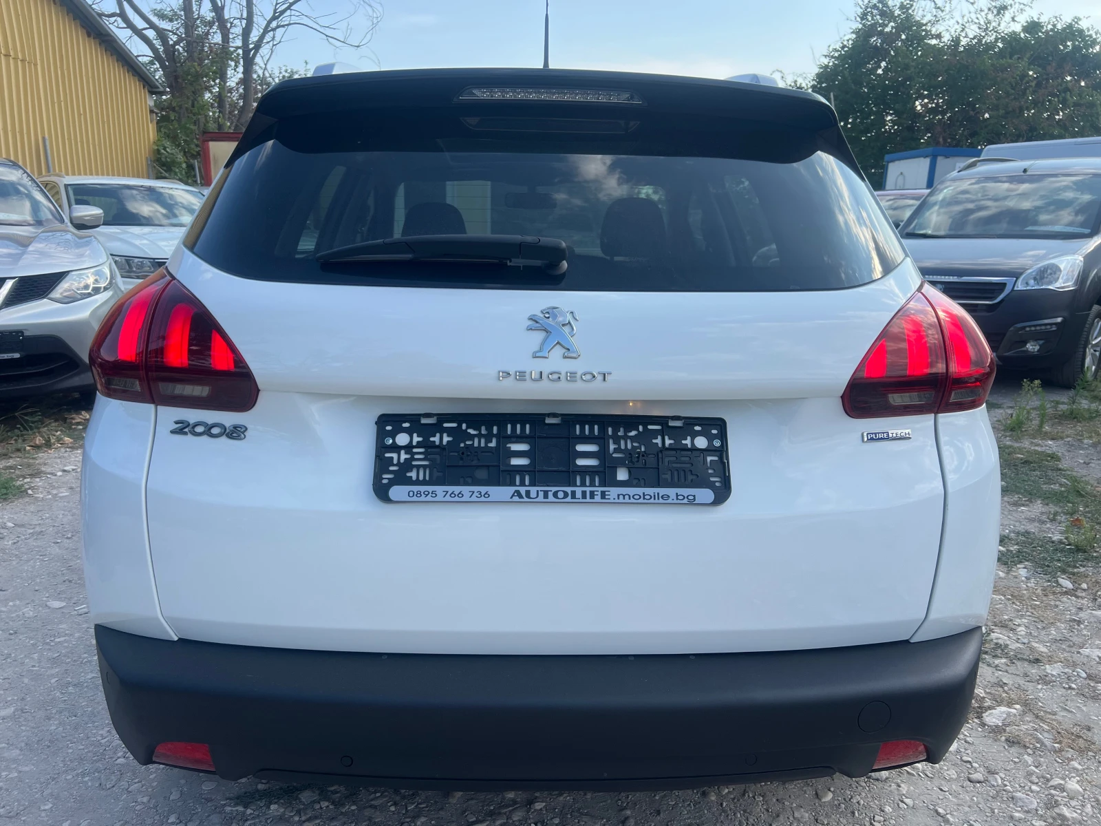 Peugeot 2008 PureTech Allure PANORAMA NAVI - изображение 6