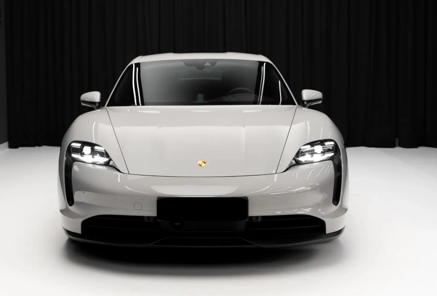 Porsche Taycan Performance 79.2 kWh - изображение 2