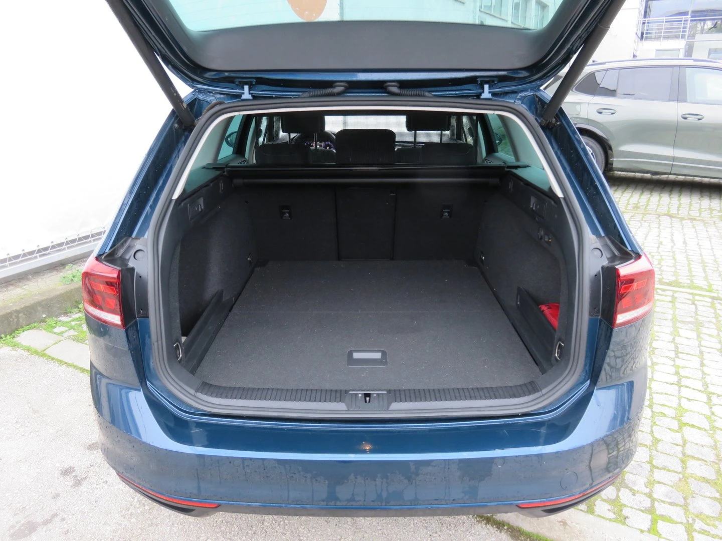 VW Passat VW Passat Var. Business 2.0TDI SCR 4MOT DSG | Mobile.bg � ����������� 6