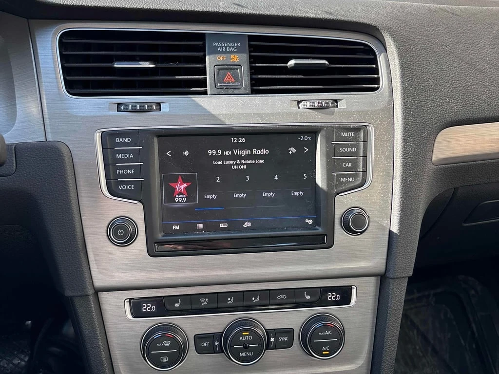 VW Golf * 5dr HB Auto 1.8 TSI * CARFAX * ЦЕНА ДО БГ - изображение 9