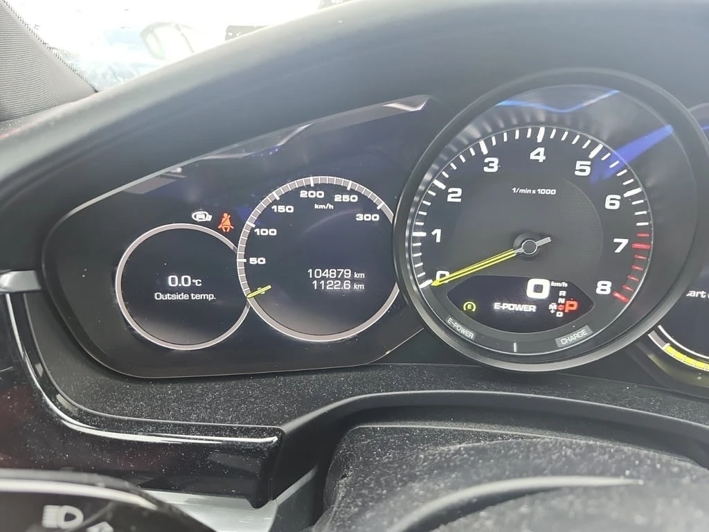 Porsche Panamera * 4 E HYBRID * CARFAX * Червена кожа* Панорама - изображение 7