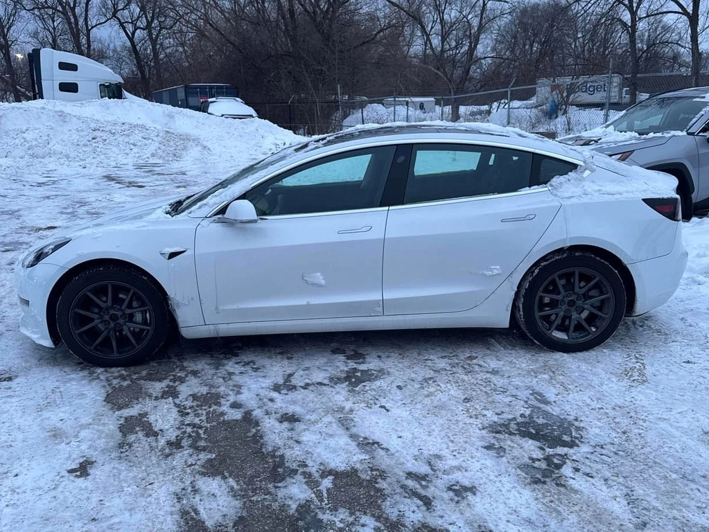 Tesla Model 3 | Long Range | DUAL MOTOR| CARFAX| АВТОФИНАНСИРАНЕ - изображение 2