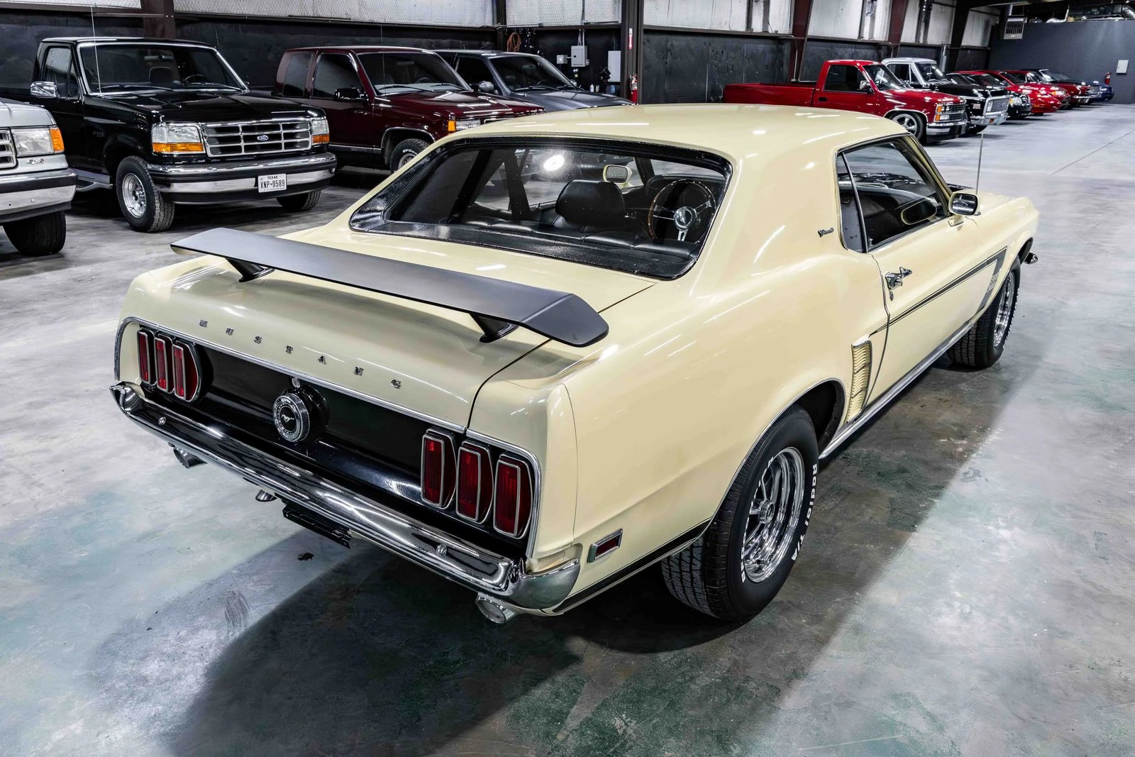 Ford Mustang, снимка 5 - Автомобили и джипове - 53924764