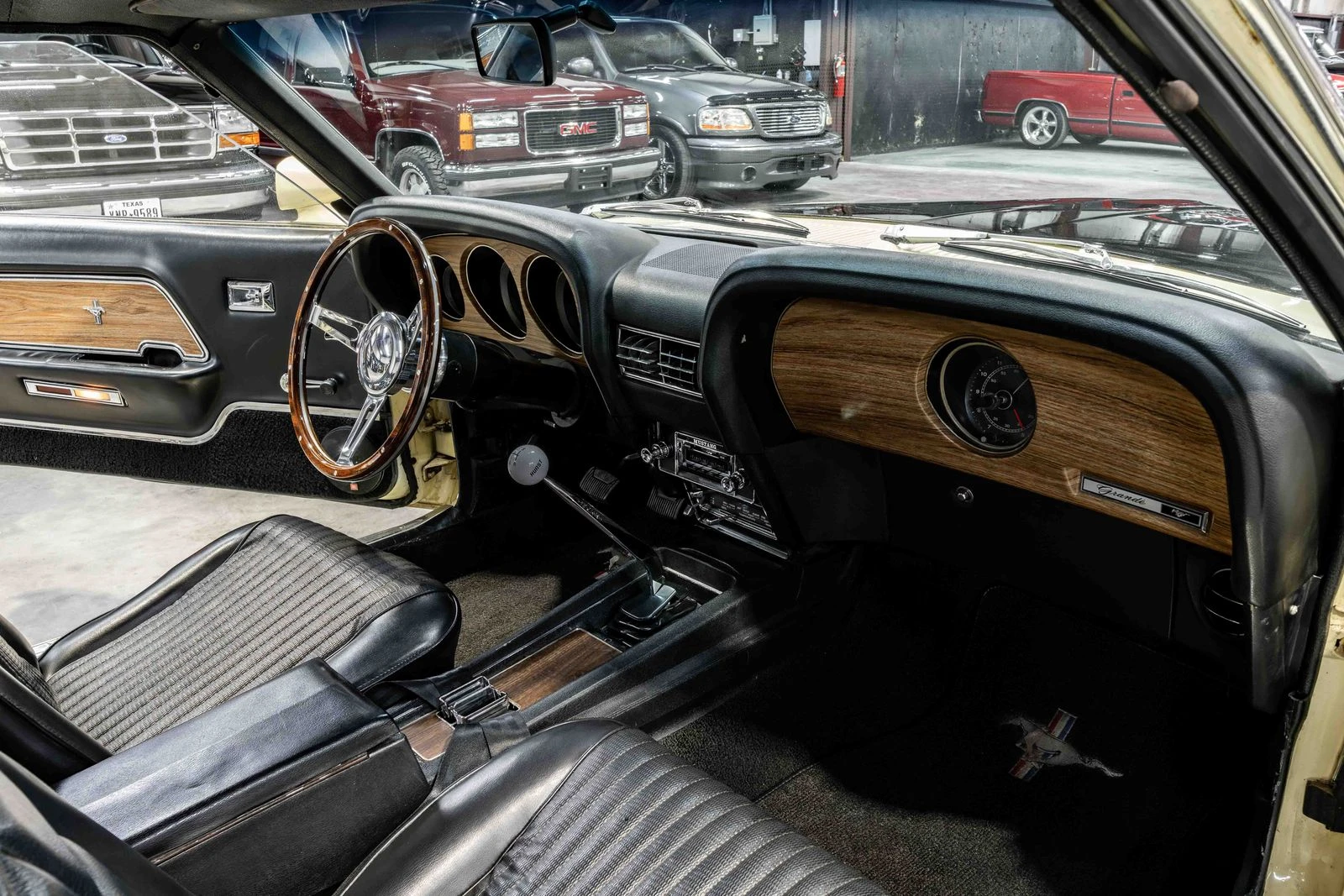 Ford Mustang, снимка 15 - Автомобили и джипове - 53924764