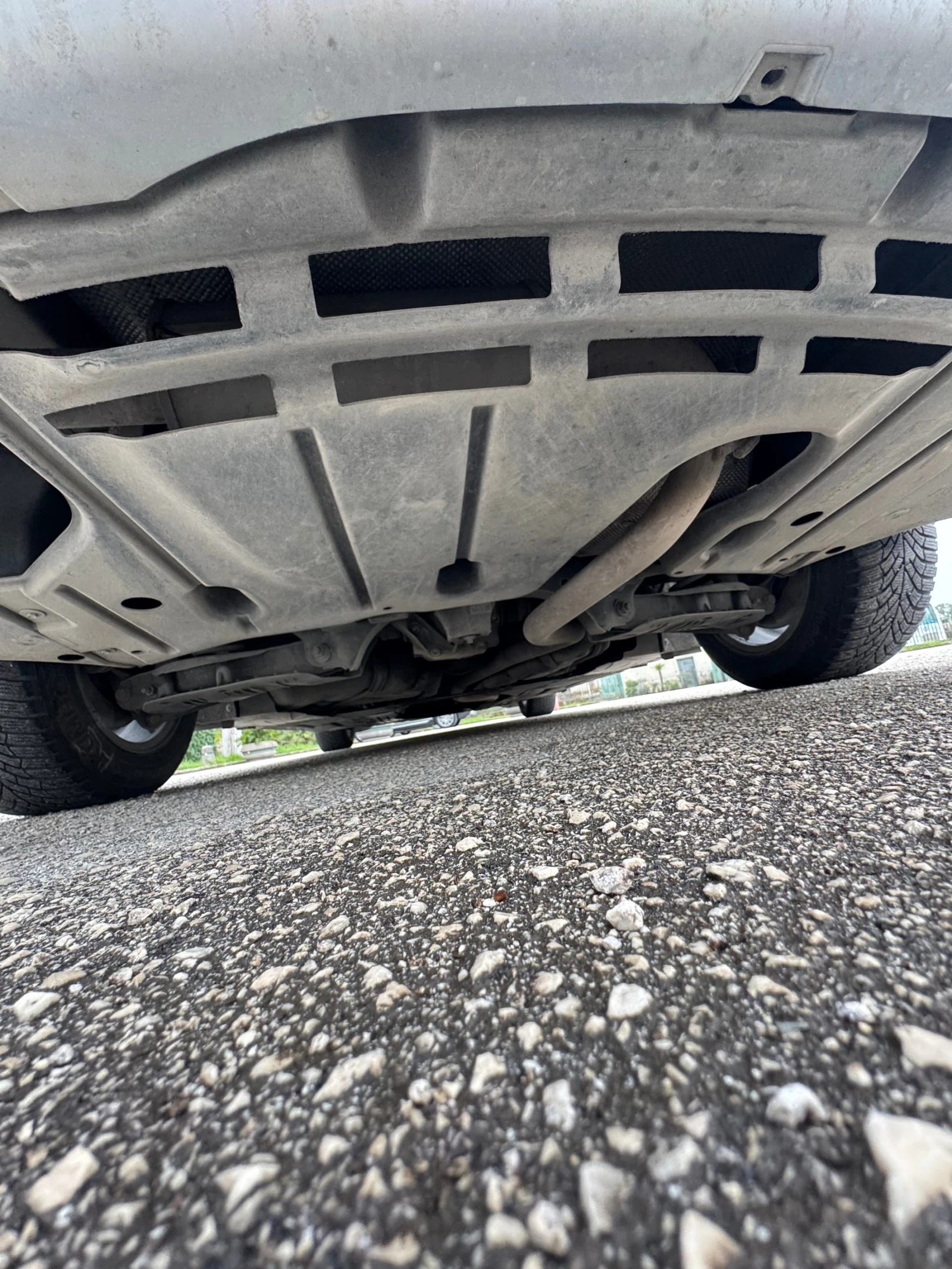 BMW 320 320D Navi;:Top;:Sedan::, снимка 15 - Автомобили и джипове - 54045223