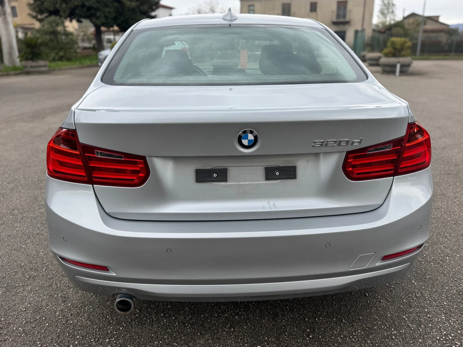 BMW 320 320D Navi;:Top;:Sedan::, снимка 5 - Автомобили и джипове - 54045223