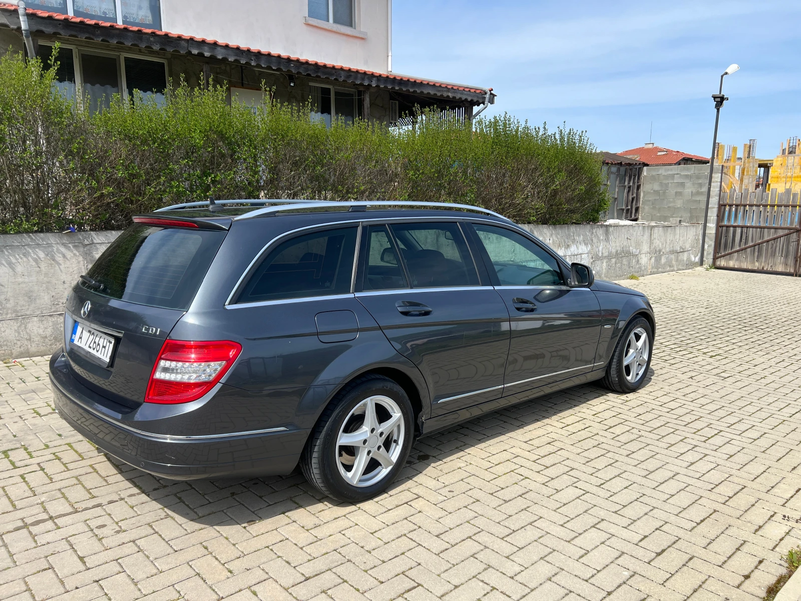 Mercedes-Benz C 220, снимка 7 - Автомобили и джипове - 54184116