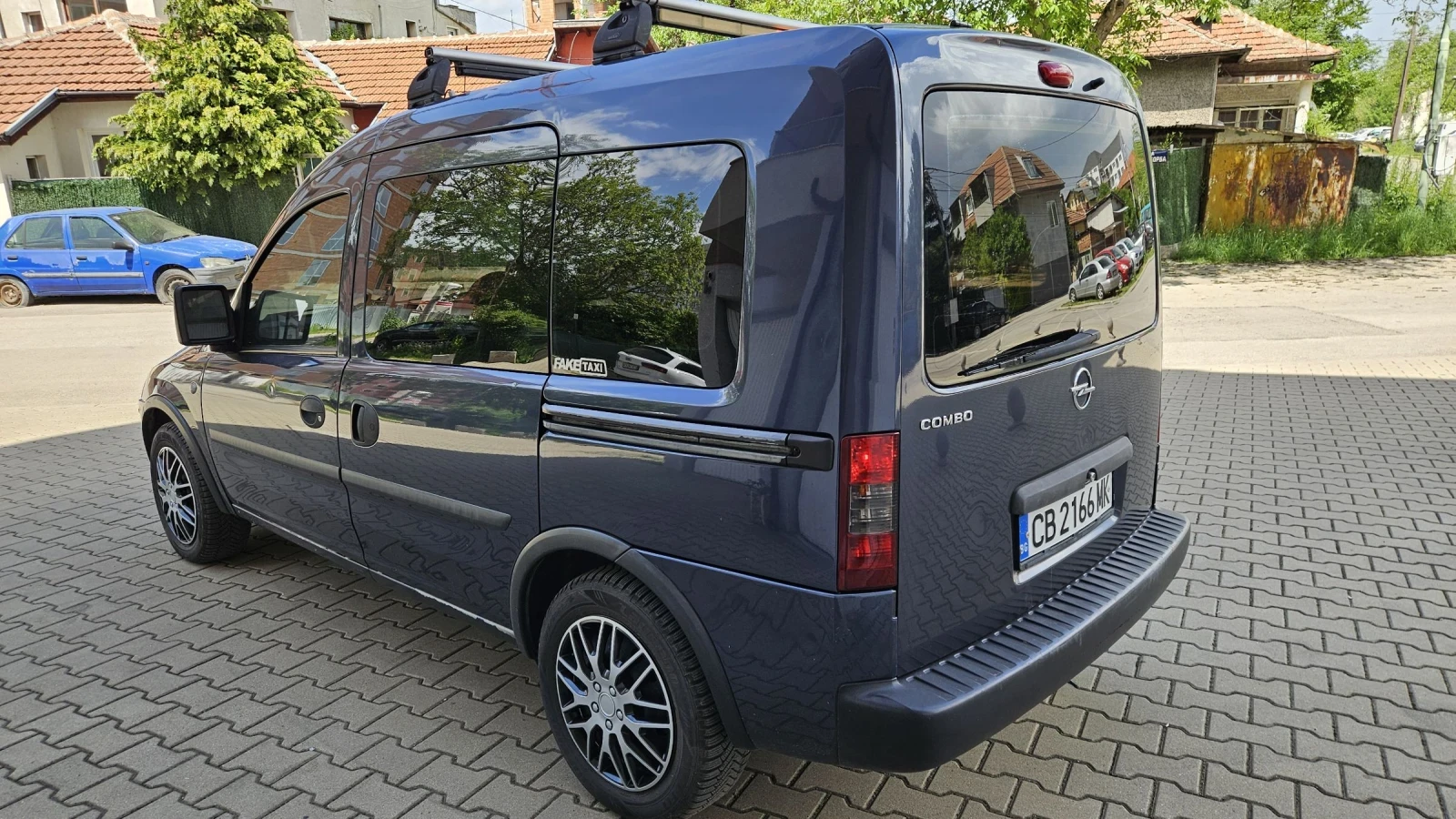Opel Combo Газ!!!, снимка 2 - Автомобили и джипове - 54512689