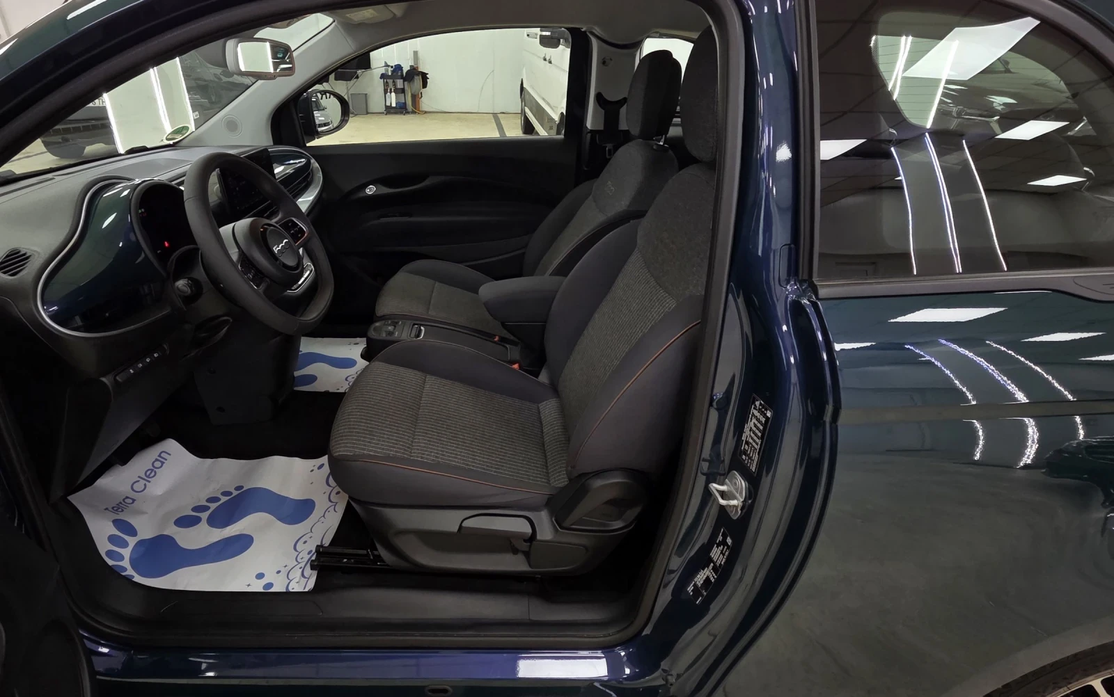 Fiat 500 42КWh/3 Врати/Long Range, снимка 8 - Автомобили и джипове - 54649102