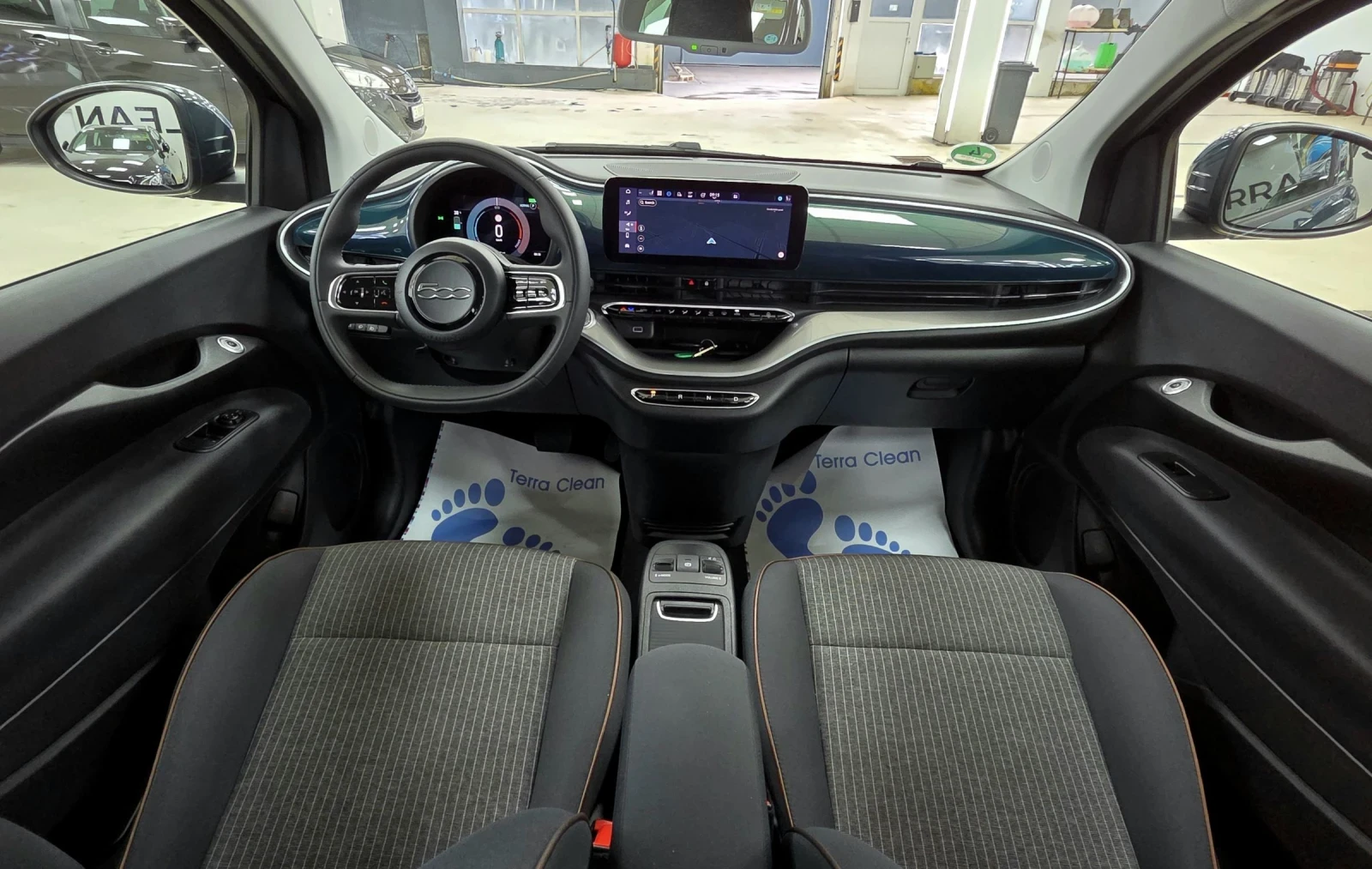 Fiat 500 42КWh/3 Врати/Long Range, снимка 11 - Автомобили и джипове - 54649102