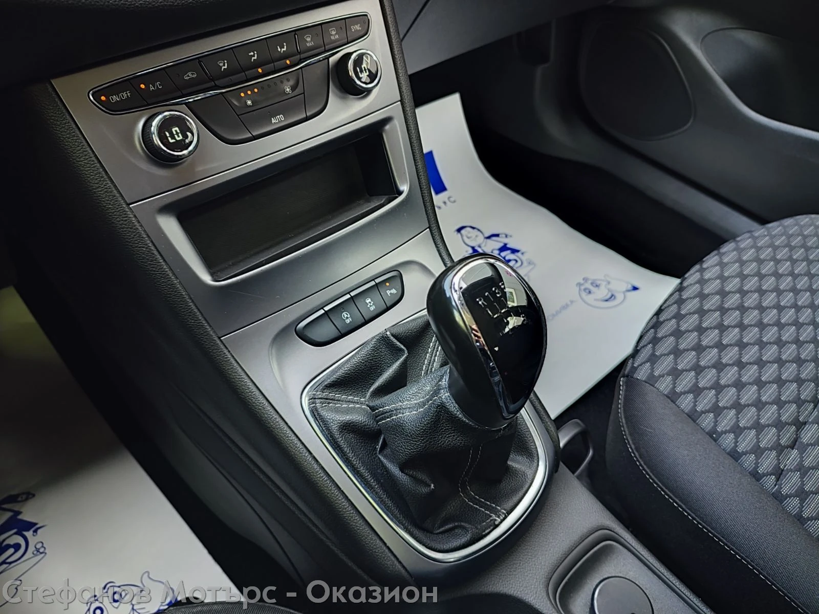 Opel Astra Enjoy 1.6CDTI (136hp) MT6, снимка 14 - Автомобили и джипове - 54712034