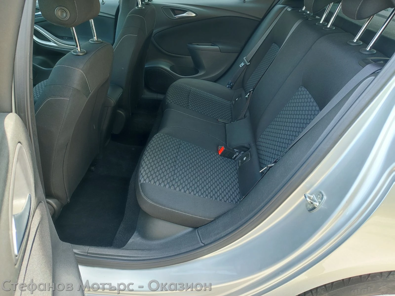 Opel Astra Enjoy 1.6CDTI (136hp) MT6, снимка 13 - Автомобили и джипове - 54712034