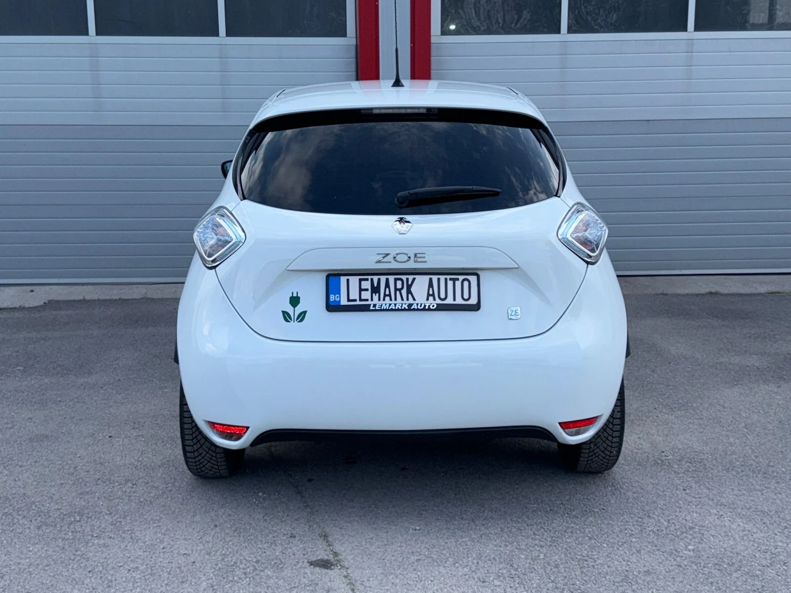 Renault Zoe 23.3KWh AUTOMATIK START STOP NAVI KLIMATRONIK, снимка 9 - Автомобили и джипове - 54793427