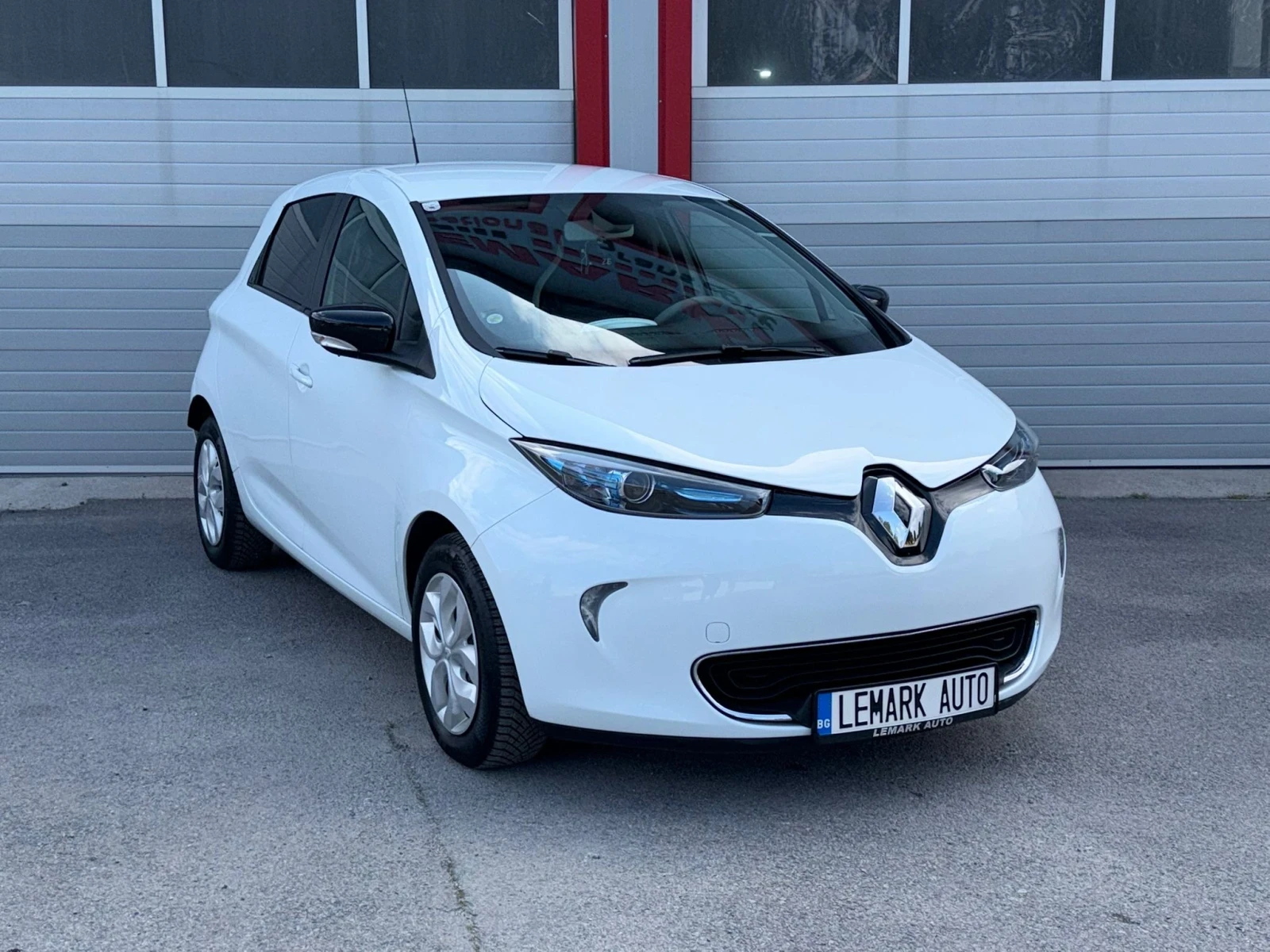 Renault Zoe 23.3KWh AUTOMATIK START STOP NAVI KLIMATRONIK, снимка 5 - Автомобили и джипове - 54793427