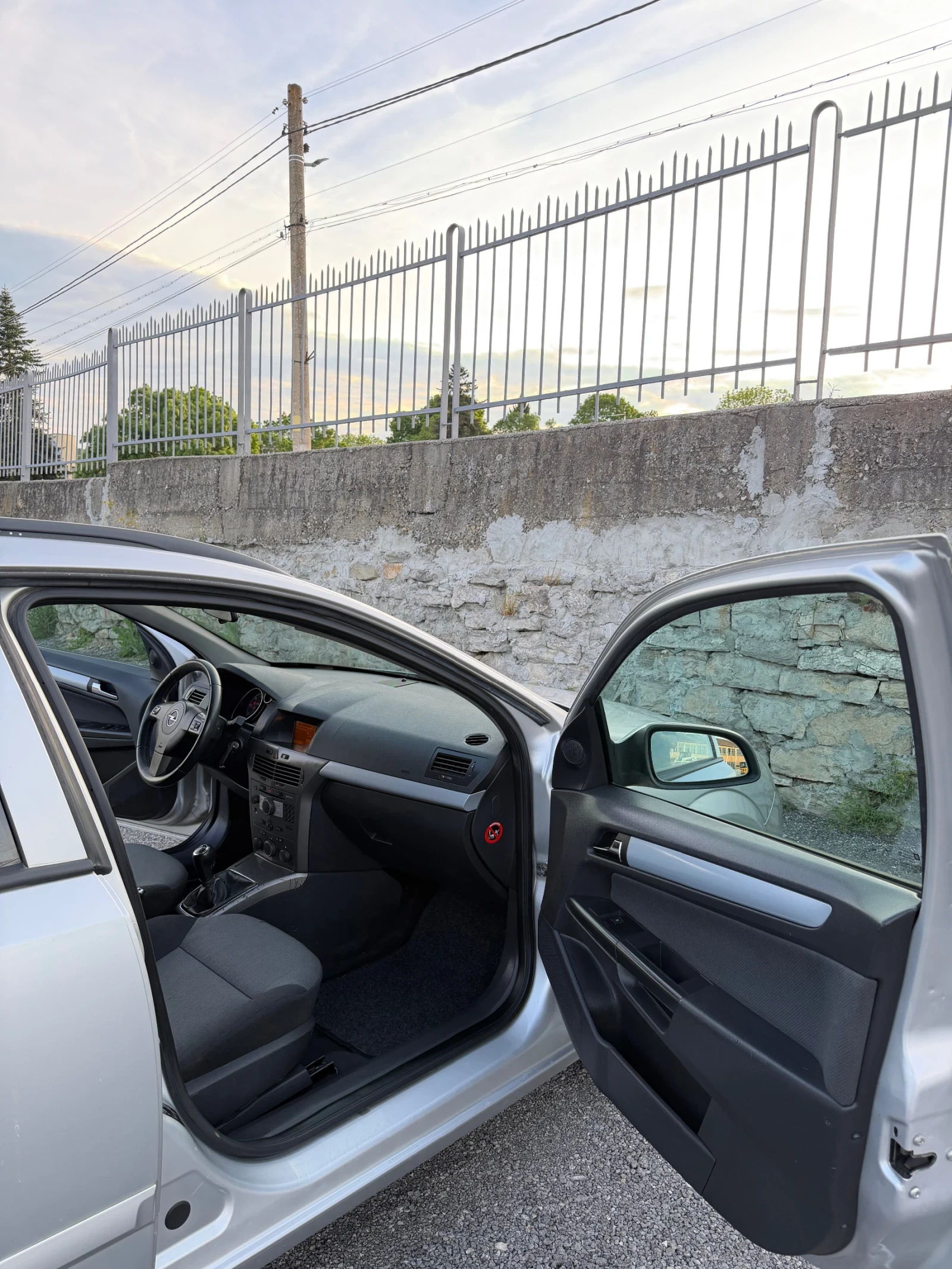 Opel Astra 1.9/CDTI/120кс., снимка 7 - Автомобили и джипове - 54804506