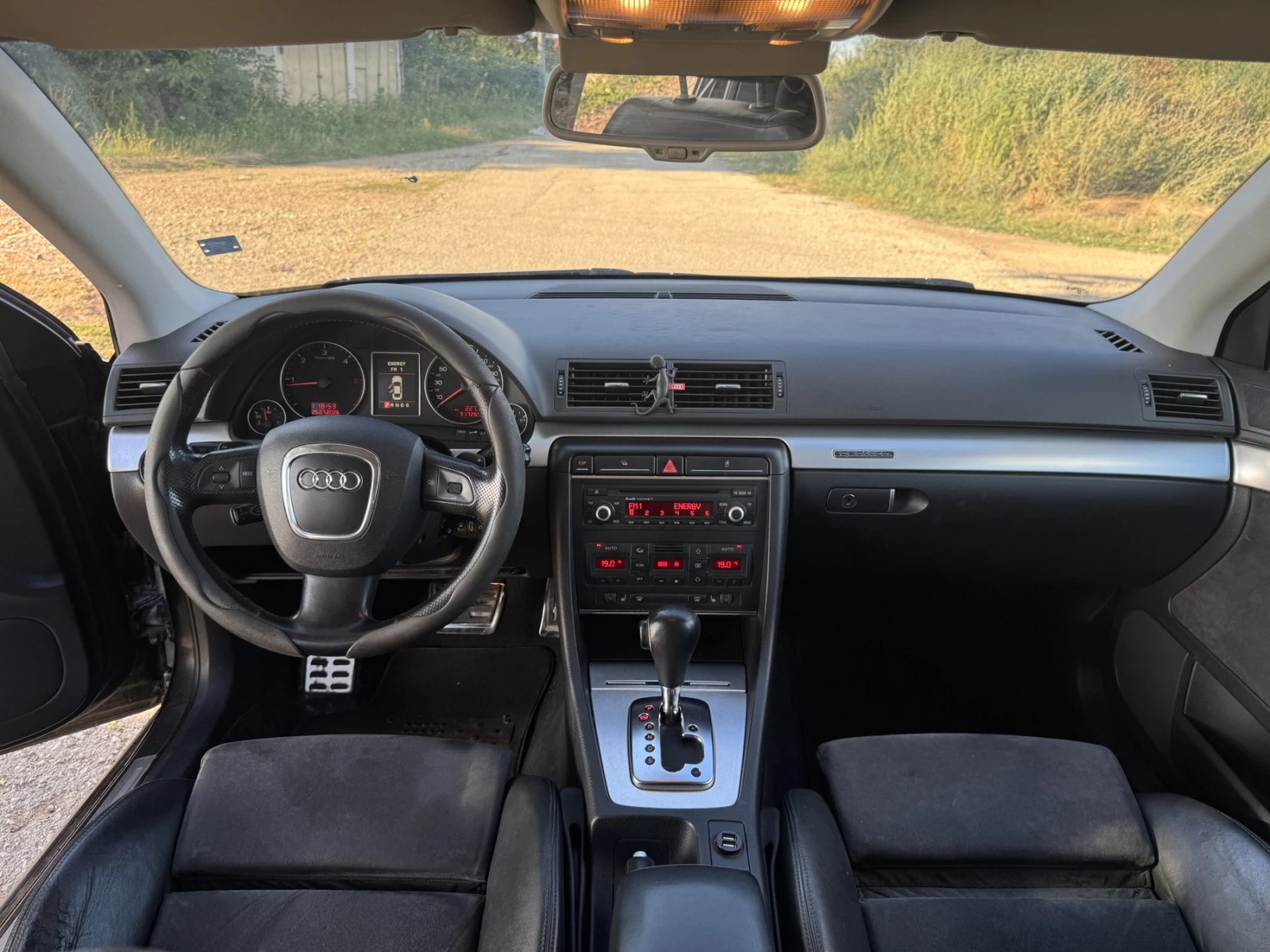Audi A4 3.0 TDI 233 QUATTRO, снимка 8 - Автомобили и джипове - 55416829