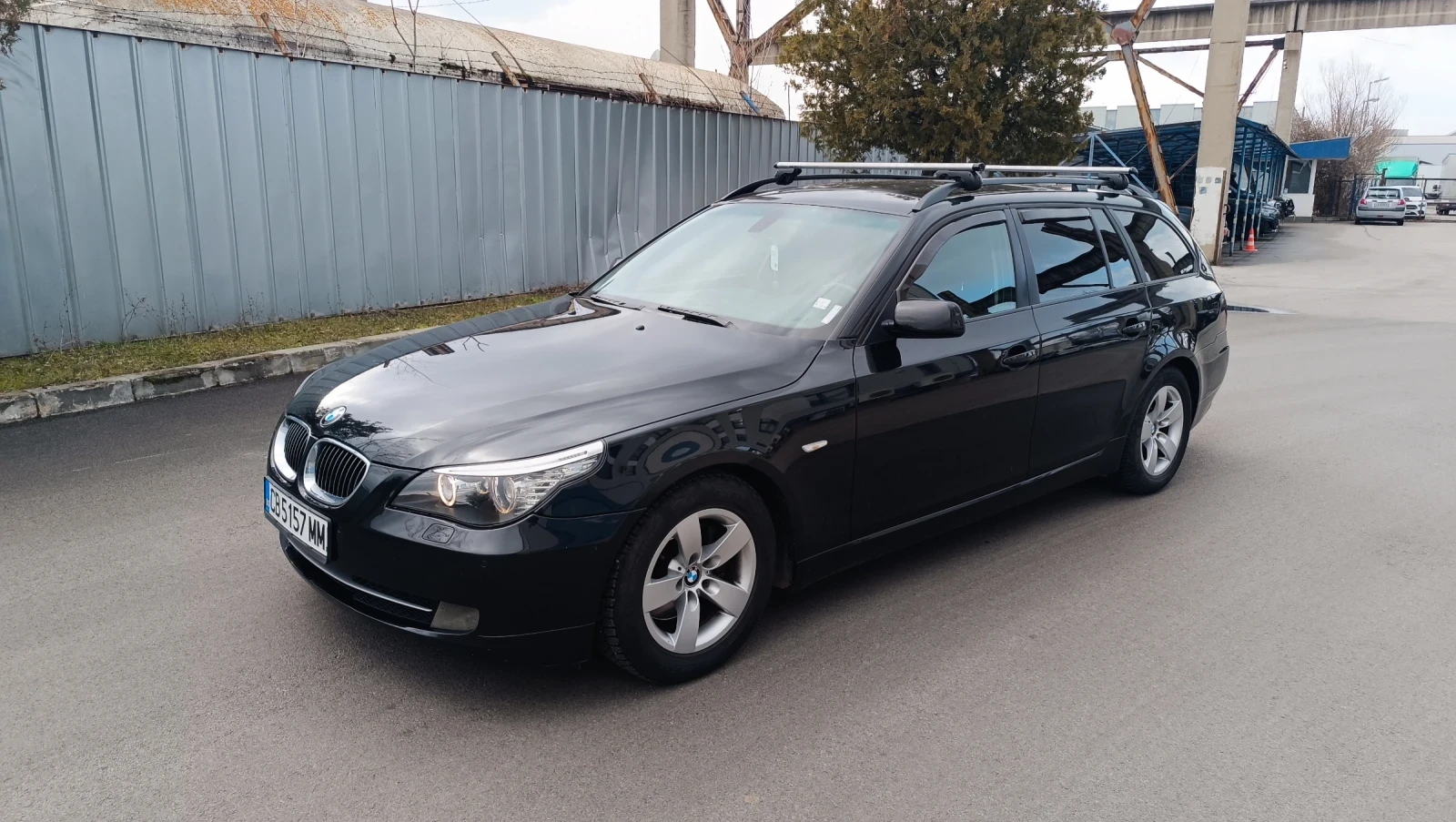 BMW 523 Е61, снимка 2 - Автомобили и джипове - 55989869