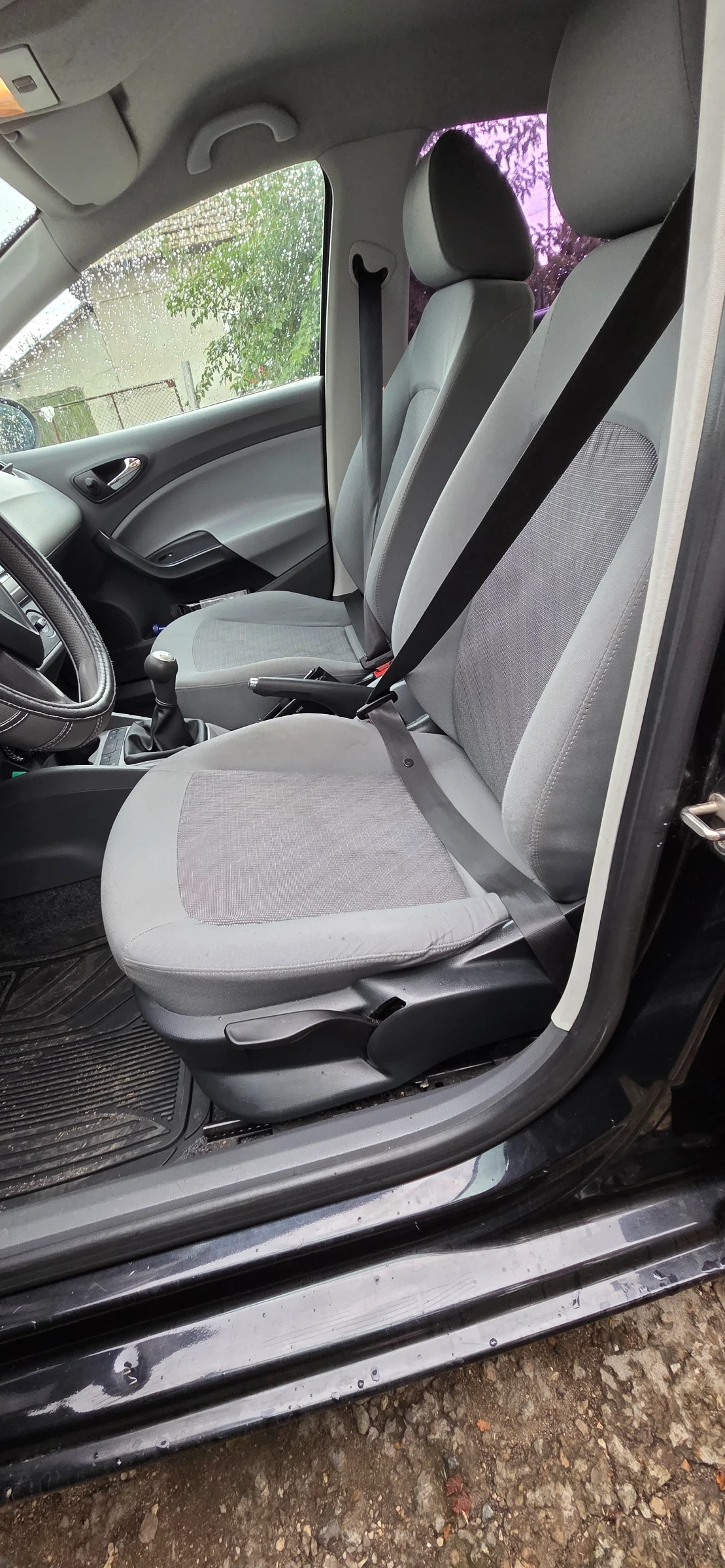Seat Ibiza, снимка 15 - Автомобили и джипове - 56171809