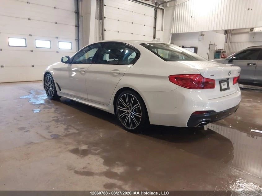 BMW 540 xDrive* M ПАКЕТ* МАСАЖИ* HARMAN* КЛИП НА МОТОРА, снимка 3 - Автомобили и джипове - 56245257
