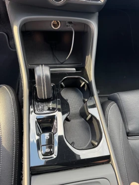 Volvo XC40 D3* * R DESIGN* * 4X4, снимка 17