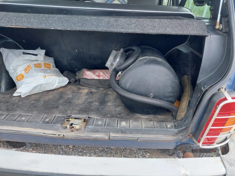 Lada Niva 1.7 газ, 86000км., снимка 9 - Автомобили и джипове - 51184353