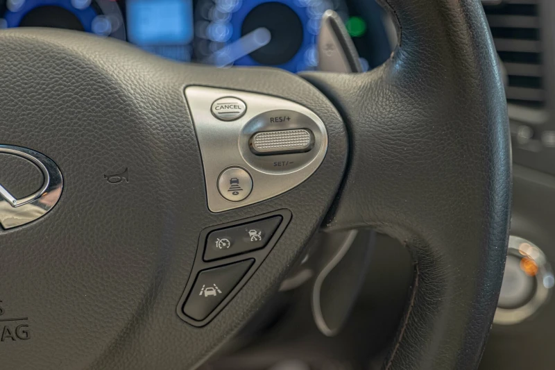 Infiniti QX70 S/Bose/Обдухване/Distronic/Lane Assist/Камера 360, снимка 10 - Автомобили и джипове - 52240835