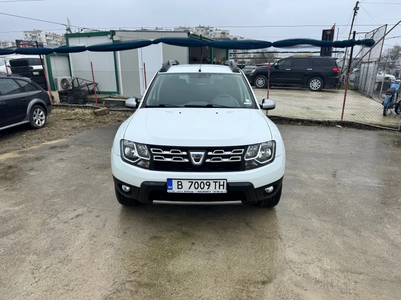 Dacia Duster 1.6 Benzin/LPG, снимка 2 - Автомобили и джипове - 53379831