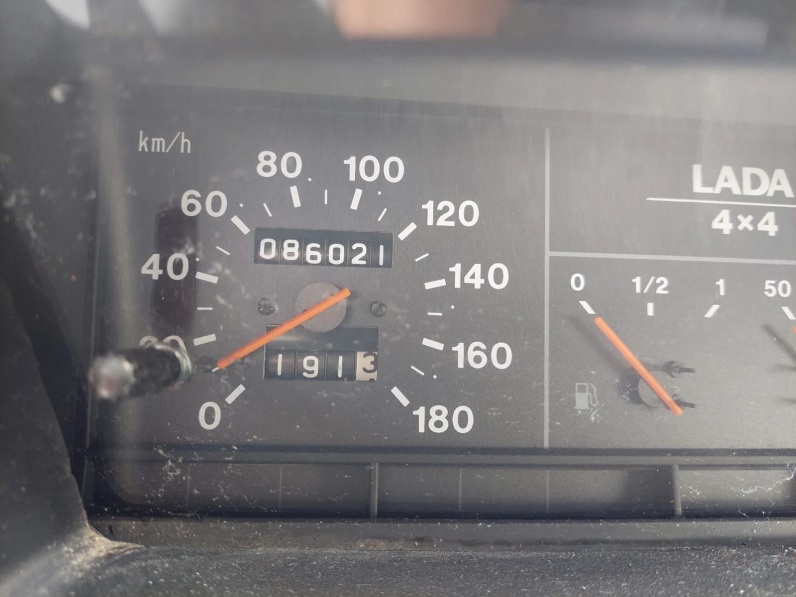 Lada Niva 1.7 , 86000. | Mobile.bg   11