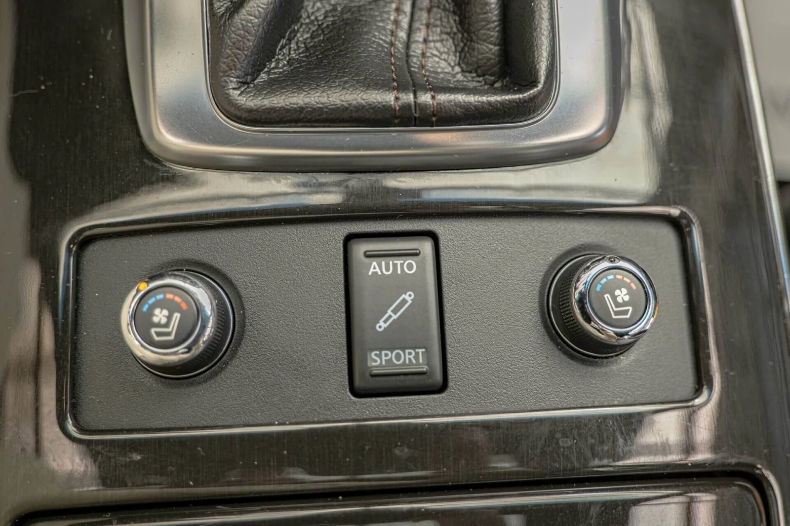 Infiniti QX70 S/Bose//Distronic/Lane Assist/ 360 | Mobile.bg   15