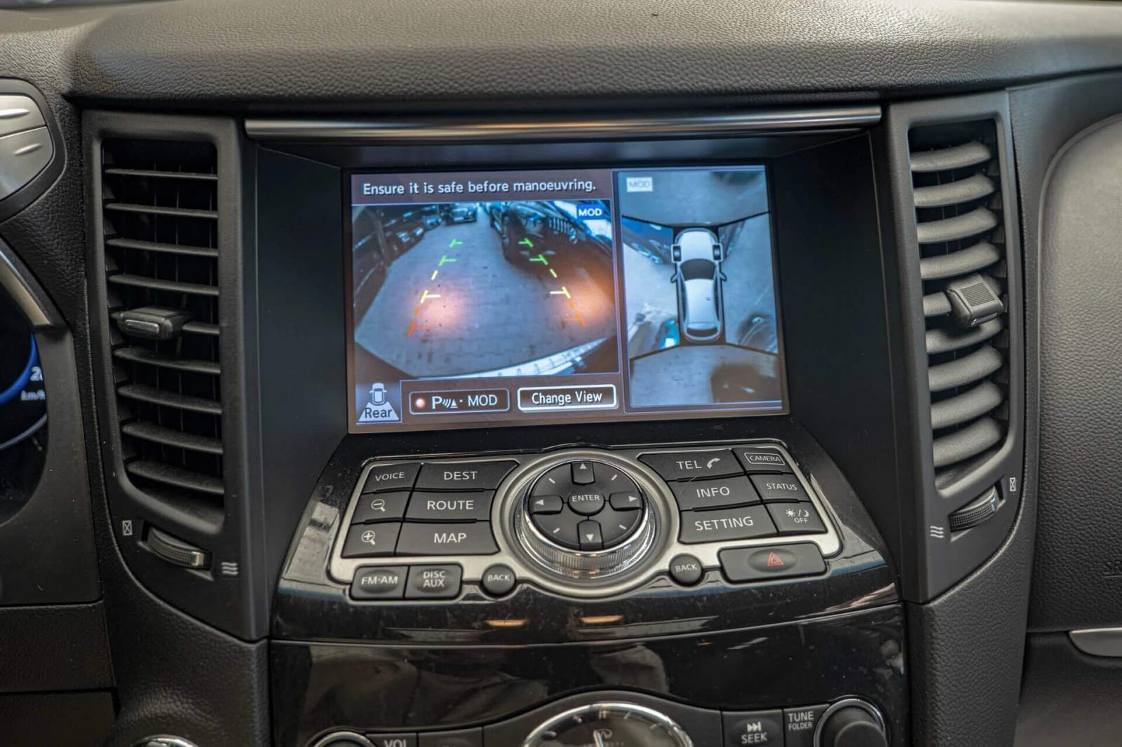 Infiniti QX70 S/Bose//Distronic/Lane Assist/ 360 | Mobile.bg   13