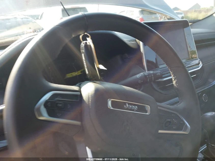 Jeep Compass 2.4L I-4 VVT, 177HP Front Wheel Drive - изображение 3