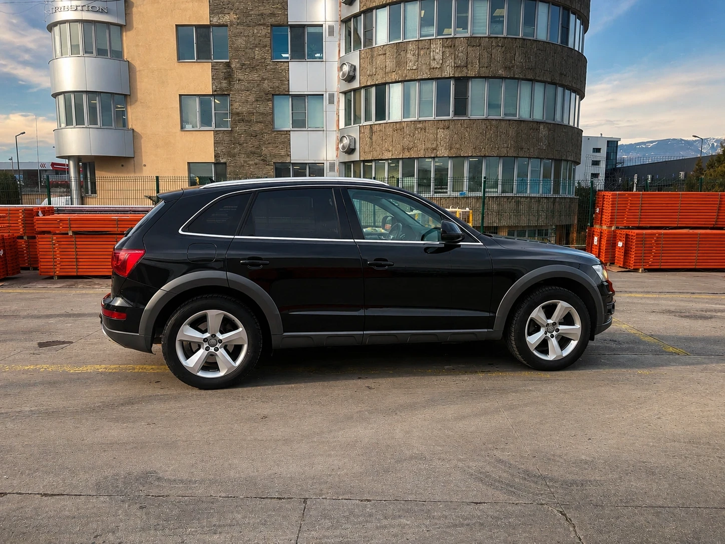 Audi Q5 3.0 TDI, 240HP, Off-road Пакет, снимка 3 - Автомобили и джипове - 54445235