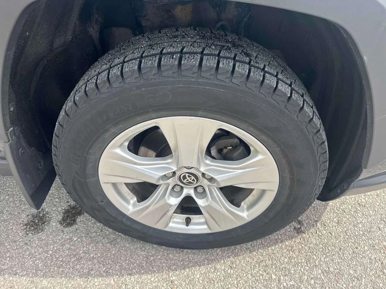 Toyota Rav4 * XLE * ПРЕДСТАВИТЕЛСТВО * ПОДГРЕВИ * КАМЕРА * ПАМ, снимка 7 - Автомобили и джипове - 54021133