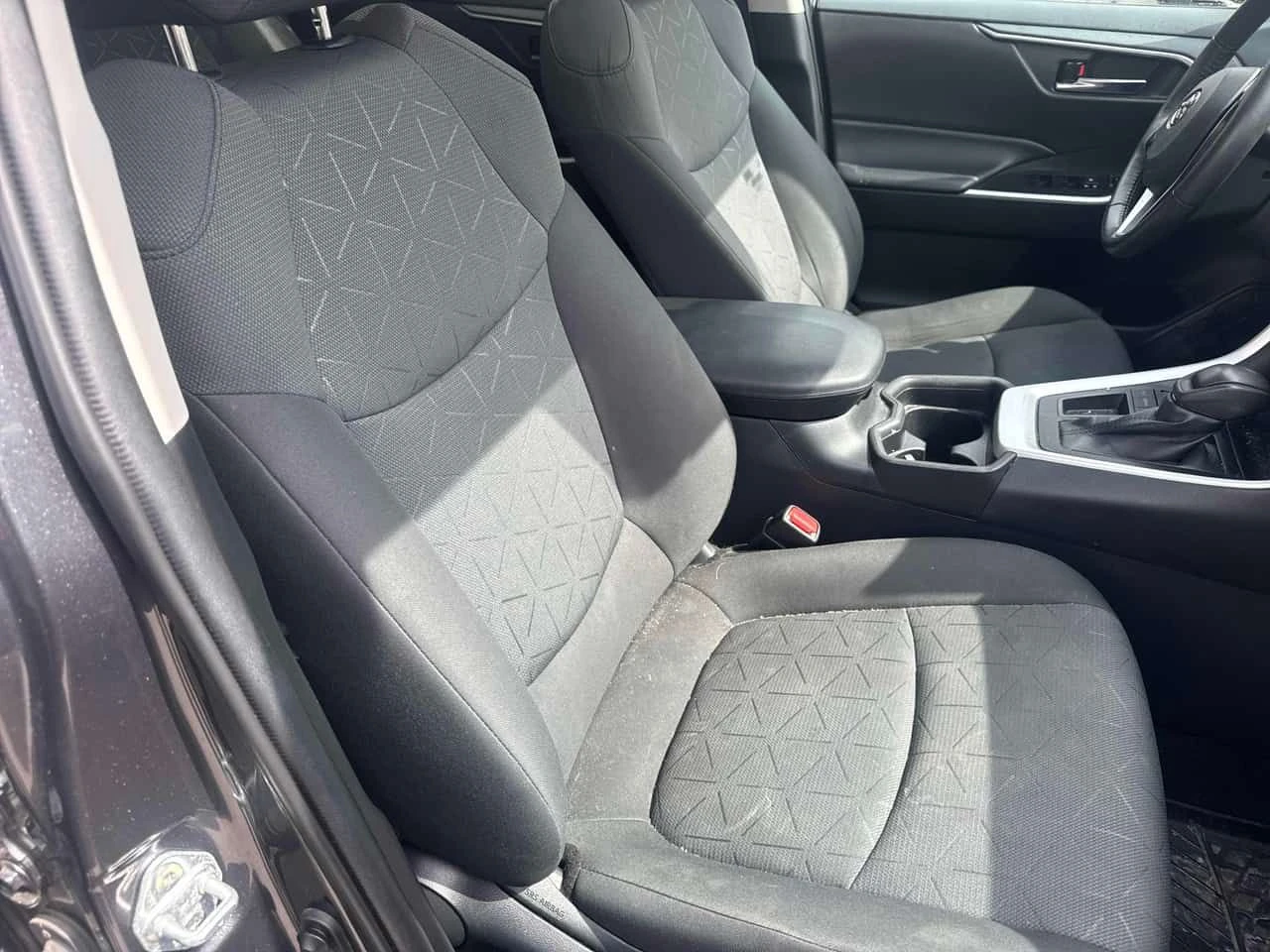 Toyota Rav4 * XLE * ПРЕДСТАВИТЕЛСТВО * ПОДГРЕВИ * КАМЕРА * ПАМ, снимка 17 - Автомобили и джипове - 54021133