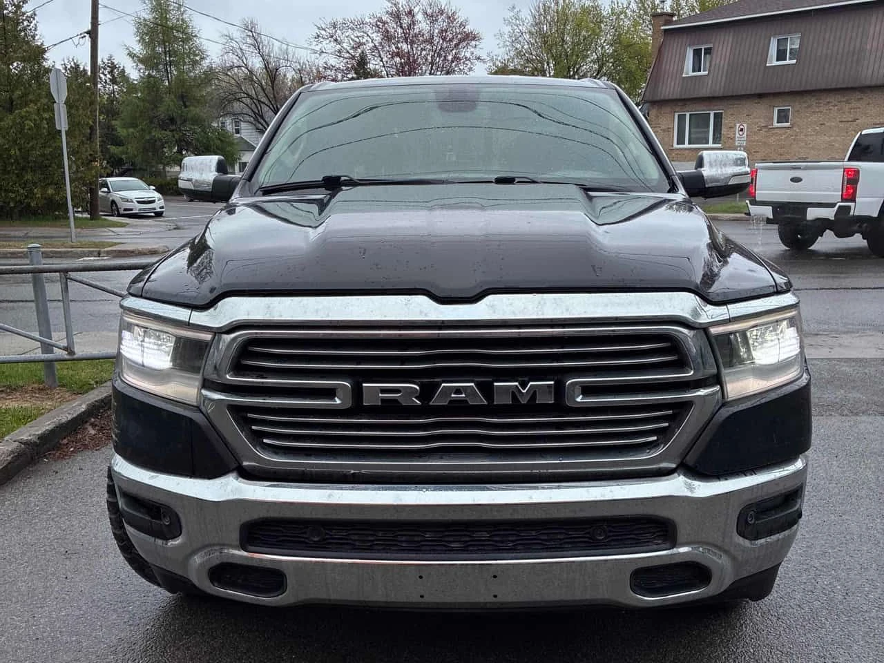 Dodge RAM 1500 Laramie /CAMERA/ПОДГРЕВИ/АВТОКРЕДИТ, снимка 6 - Автомобили и джипове - 54604799