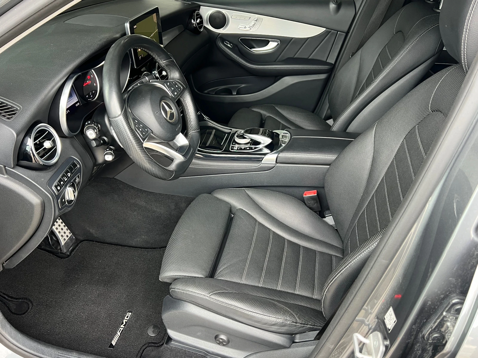 Mercedes-Benz GLC 250 d, 9G, AMG 53, PANO, DISTR, CAMERA-360, KEY-GO, ME, снимка 8 - Автомобили и джипове - 54628706