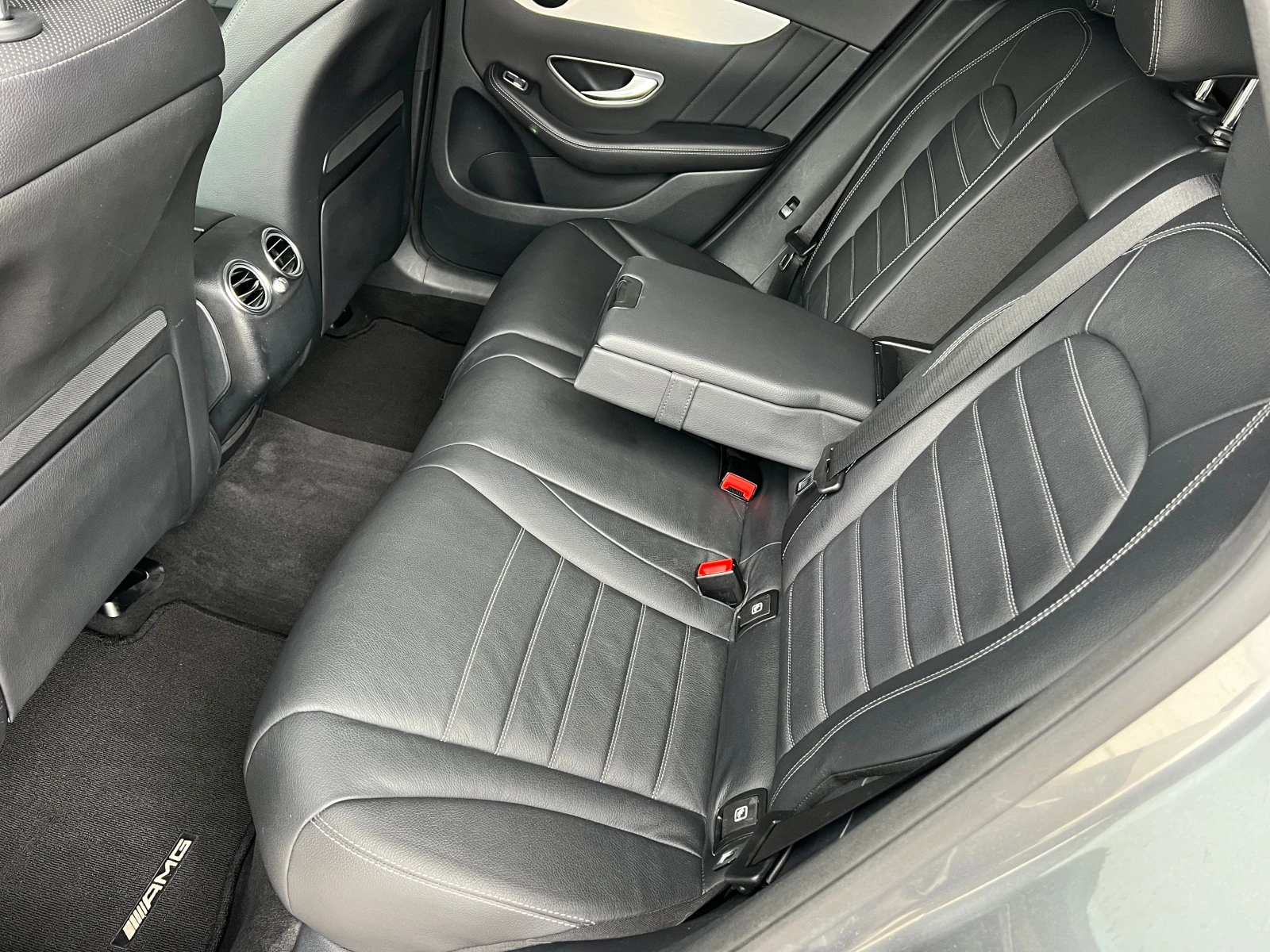 Mercedes-Benz GLC 250 d, 9G, AMG 53, PANO, DISTR, CAMERA-360, KEY-GO, ME, снимка 13 - Автомобили и джипове - 54628706