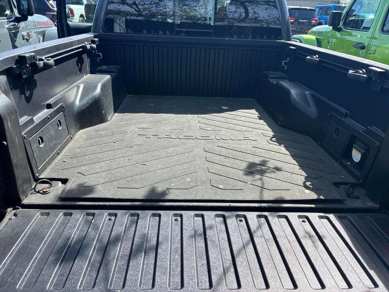 Toyota Tacoma TRD/CARFAX/ФИНАНСИРАНЕ, снимка 13 - Автомобили и джипове - 54712908